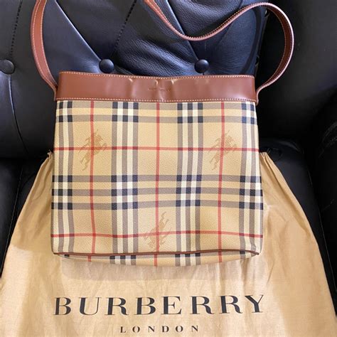 burberry 肩背包|Burberry巴寶莉肩背包 .